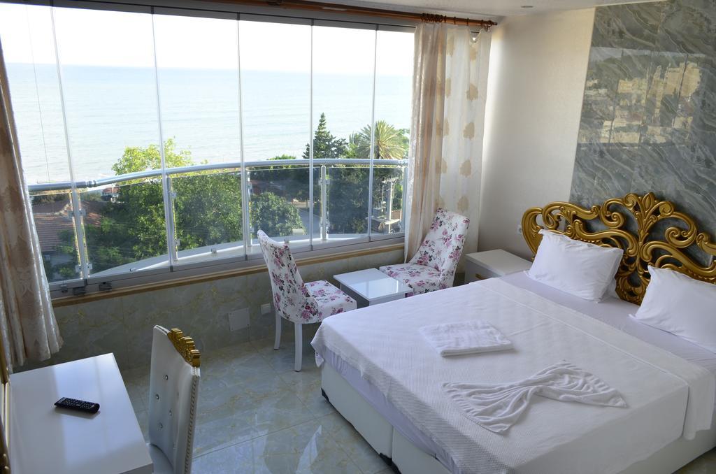 Alev Palace Otel Arsuz Zimmer foto