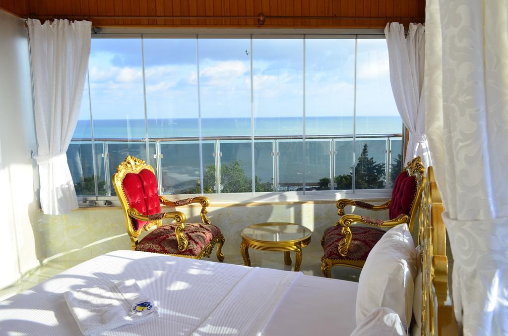 Alev Palace Otel Arsuz Zimmer foto