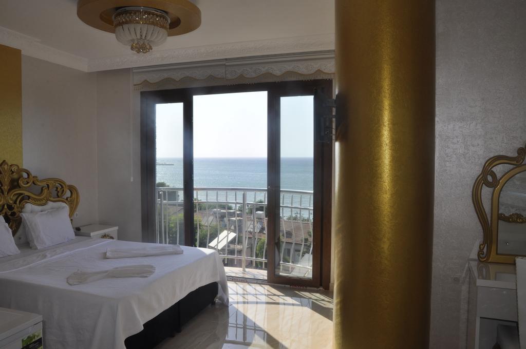 Alev Palace Otel Arsuz Zimmer foto