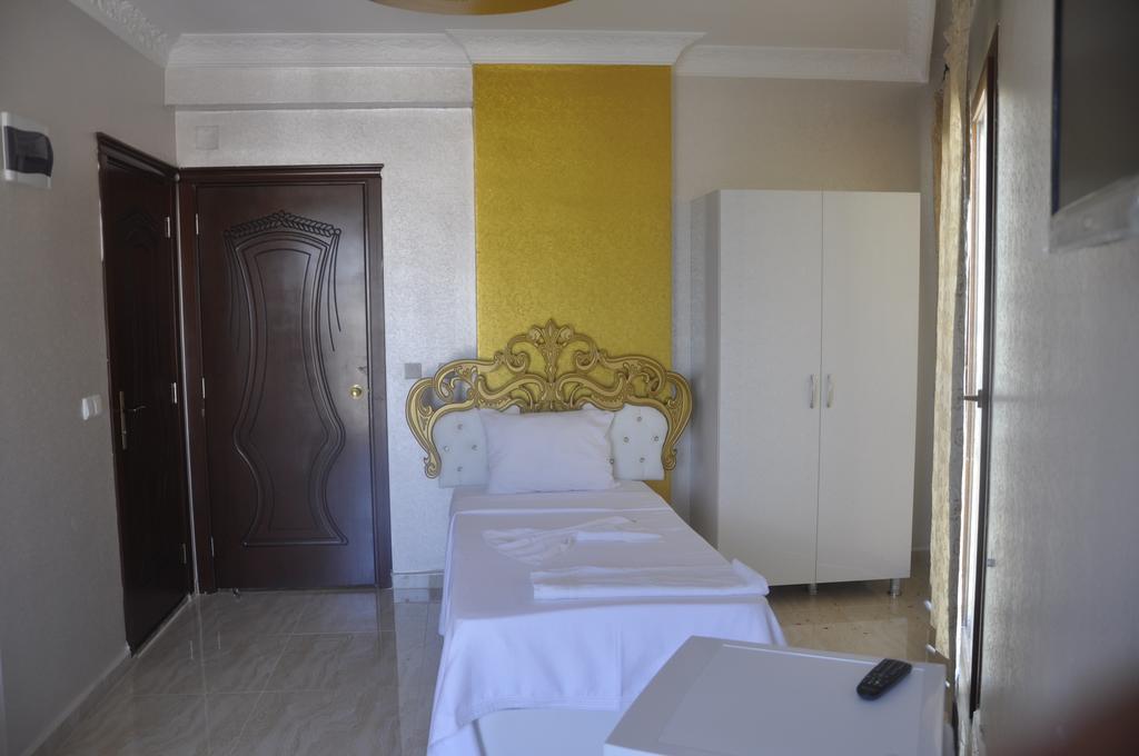 Alev Palace Otel Arsuz Zimmer foto