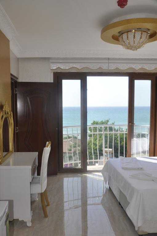 Alev Palace Otel Arsuz Zimmer foto